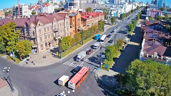 Онлайн веб-камера на перекрёстке Тургенева и Муравьёва-Амурского в Хабаровске (Хабаровск, Россия)
